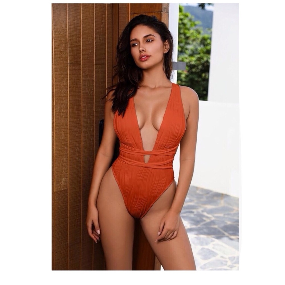 Zaful Orange Ribbed One Piece Swimsuit with Convertible Straps NWOT size Large